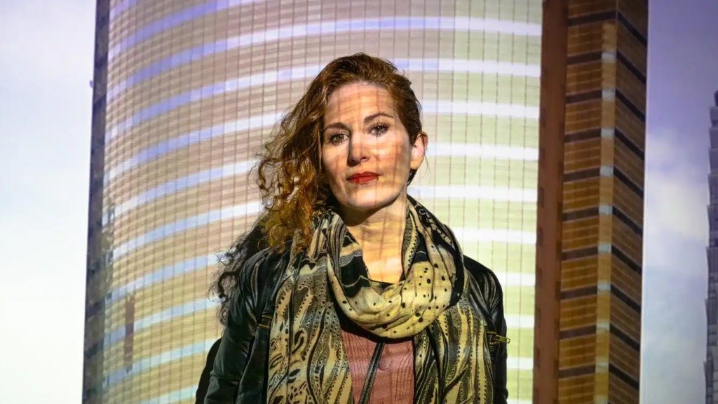 Florencia Levy: “Trabajo con la distancia entre lo que vemos y preferimos no ver”